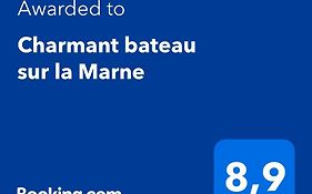 Charmant Bateau Sur La Marne
